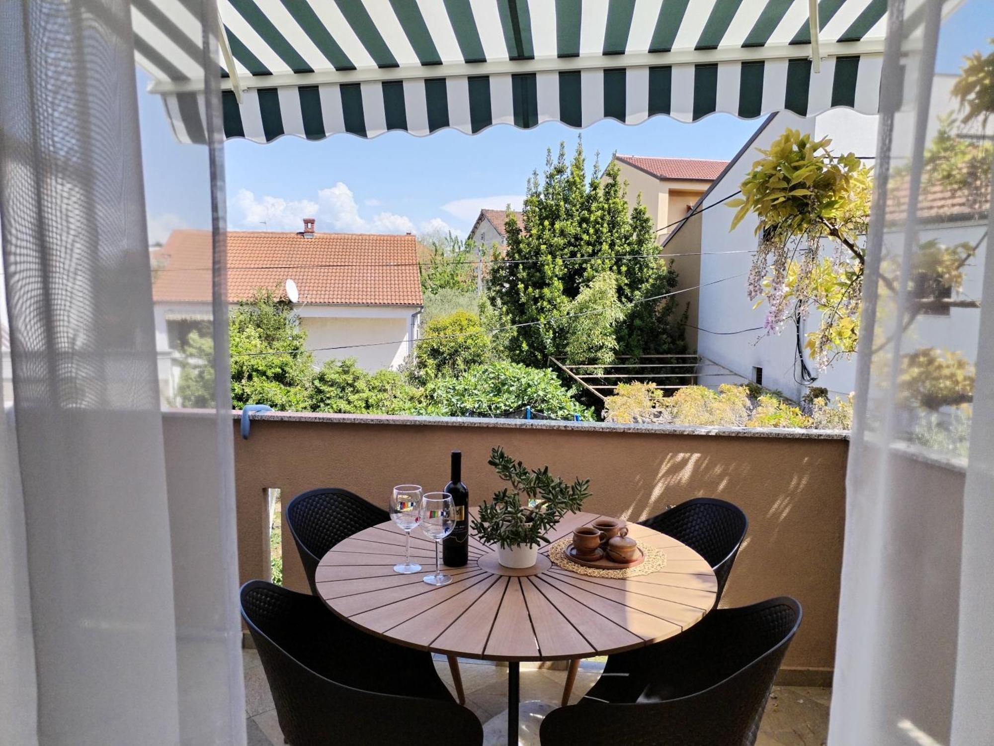 Family Apartment B&B Biograd na Moru Kültér fotó